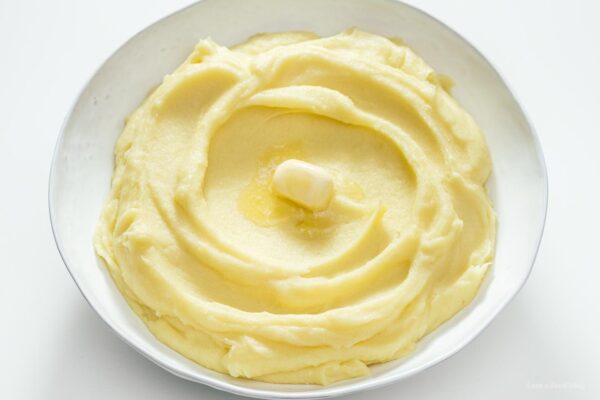 mashed potatoes with butter | sharefavoritefood.com