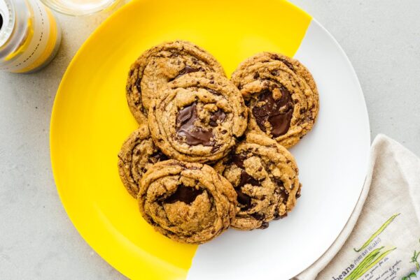 extra ripply brown butter chocolate chip cookies | sharefavoritefood.com