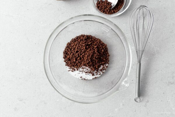 dalgona coffee ingredients in a bowl | sharefavoritefood.com