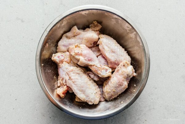 the best air fryer chicken wings | sharefavoritefood.com