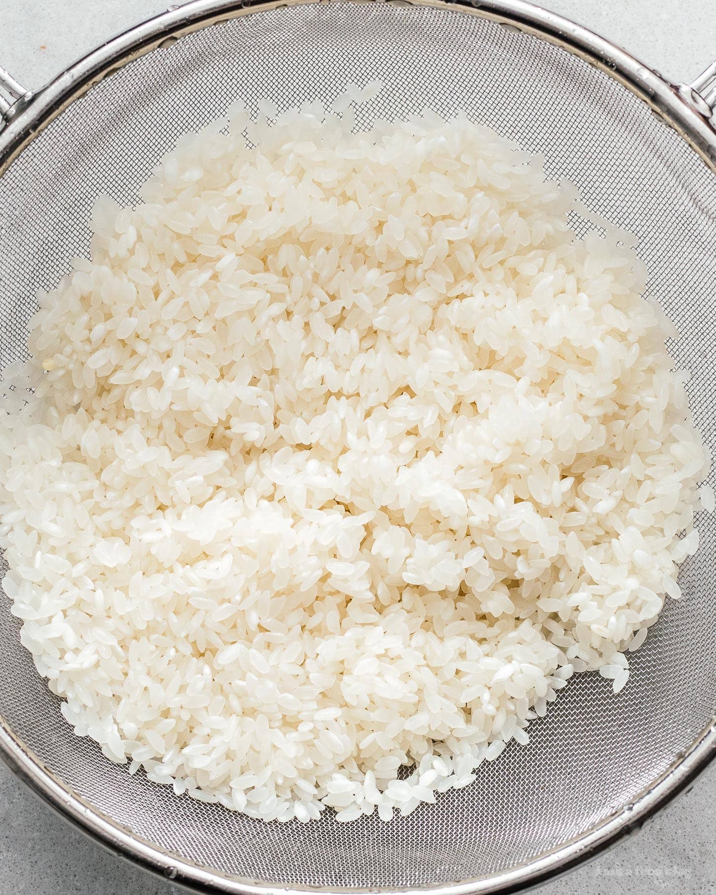 rinsing rice | sharefavoritefood.com