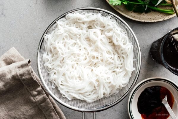 Cooked pho noodles | sharefavoritefood.com